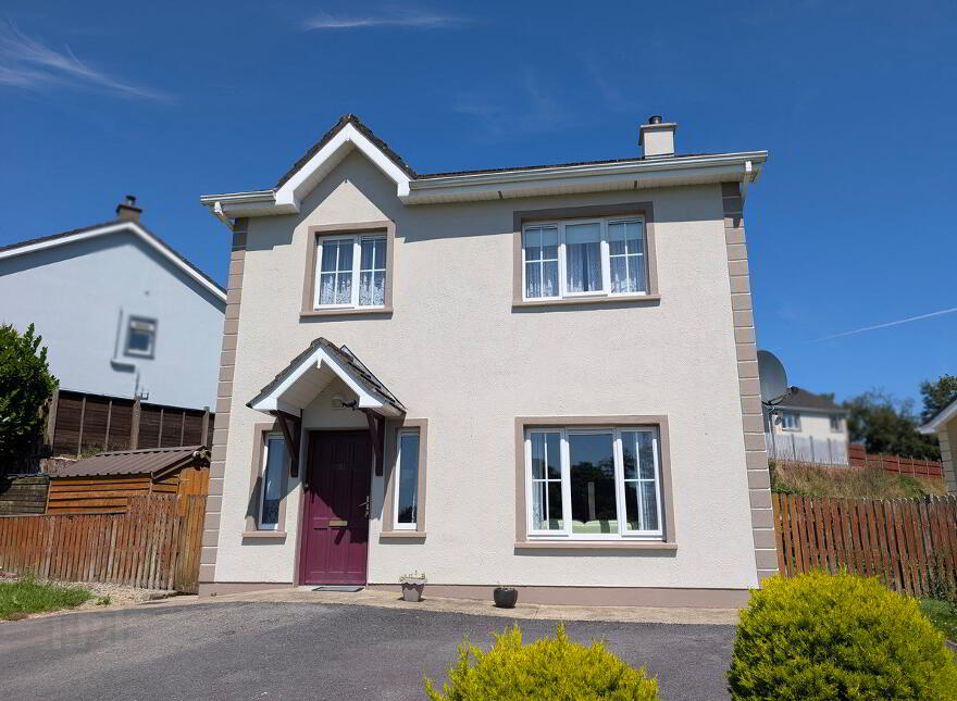 30 Cnoc An Iúir, Drumshanbo, N41PX28