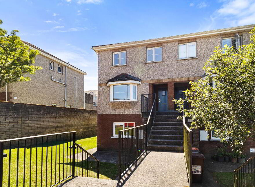 18a Pembroke Grove, Pembroke Wood, Passage West, T12ET10