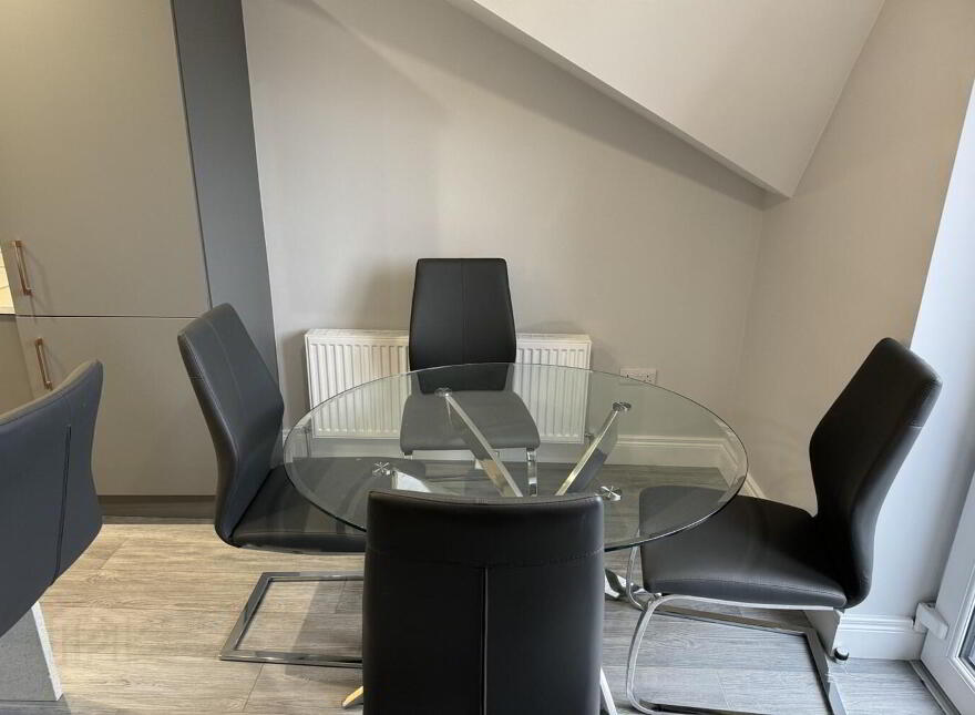 Apt 9 Balmoral Park Mews, 15 Upper Lisburn Road, Belfast, BT10 0GW