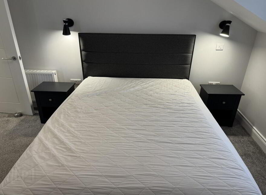 Apt 9 Balmoral Park Mews, 15 Upper Lisburn Road, Belfast, BT10 0GW