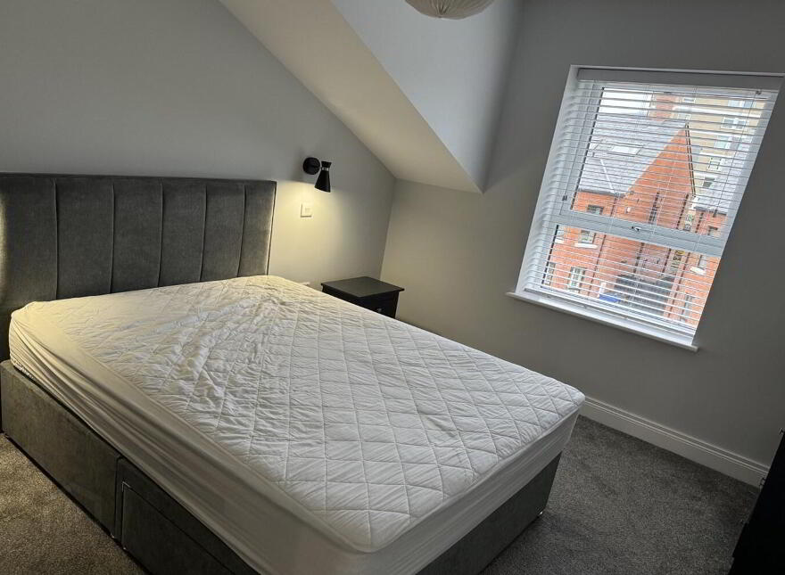 Apt 9 Balmoral Park Mews, 15 Upper Lisburn Road, Belfast, BT10 0GW