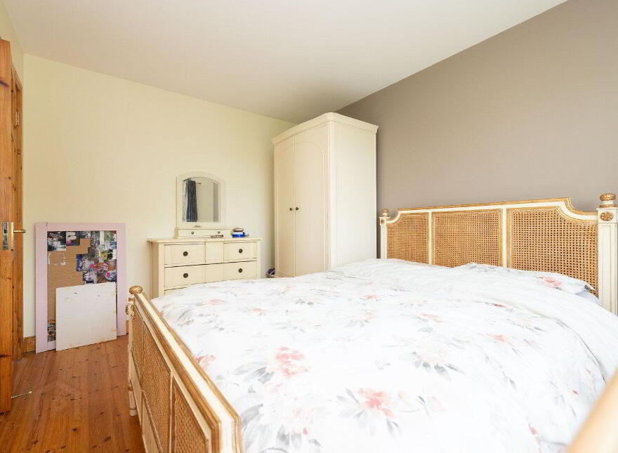 Kildallan, Monroe, Monroe, N91W6K3