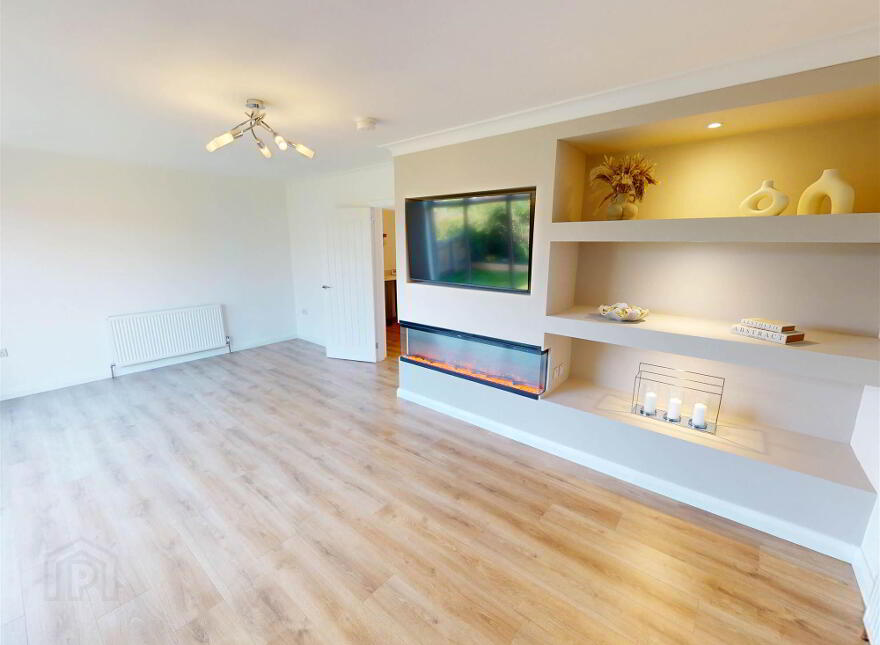 20 Monaville Drive, Lisburn, BT28 2DR