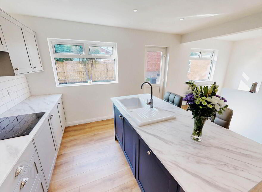 20 Monaville Drive, Lisburn, BT28 2DR