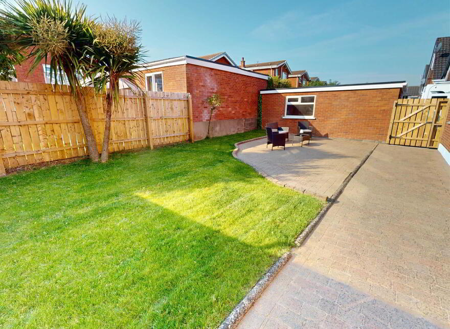 20 Monaville Drive, Lisburn, BT28 2DR