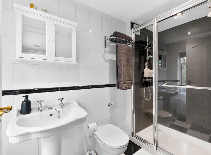 130 Crawfordsburn Road, Bangor, BT19 1BU