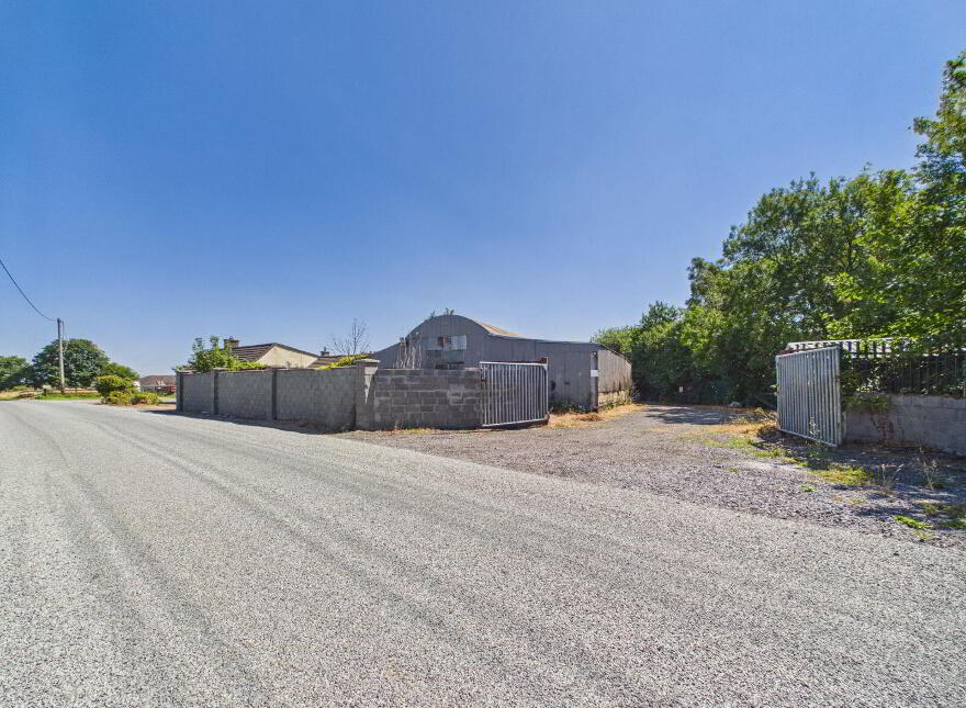 House And Commercial Units, Ballykeenan, Myshall, R21TY02
