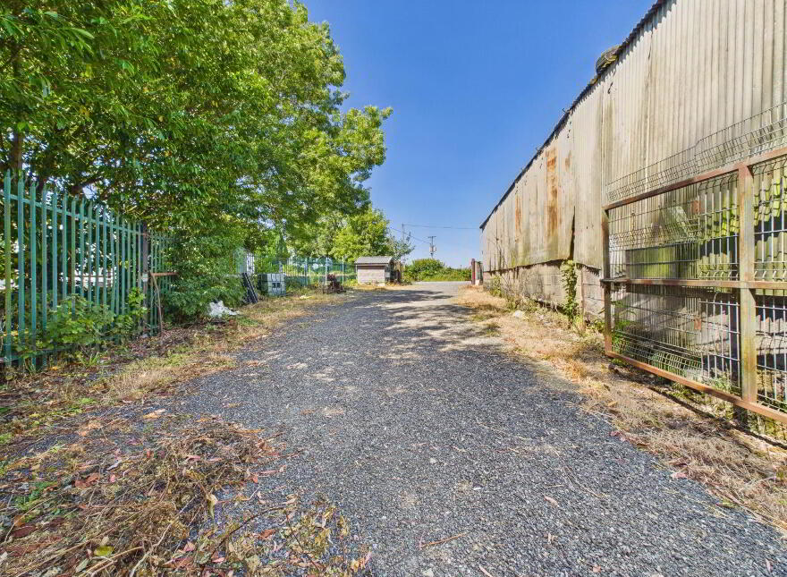 House And Commercial Units, Ballykeenan, Myshall, R21TY02