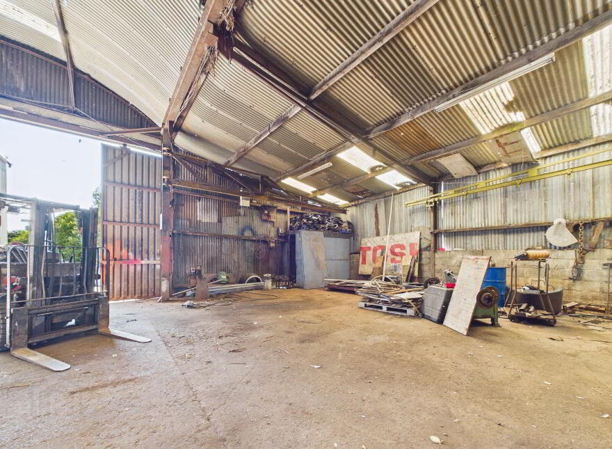 House And Commercial Units, Ballykeenan, Myshall, R21TY02