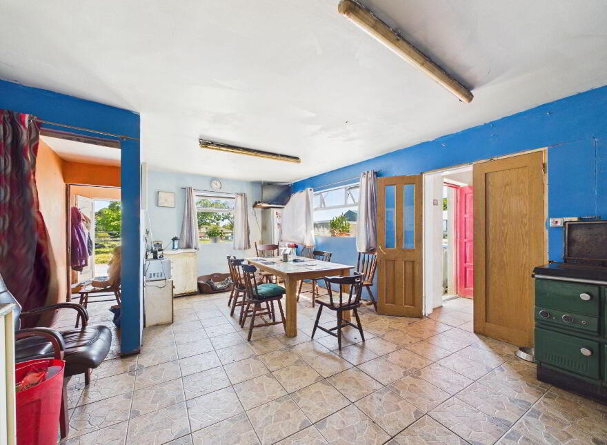 House And Commercial Units, Ballykeenan, Myshall, R21TY02