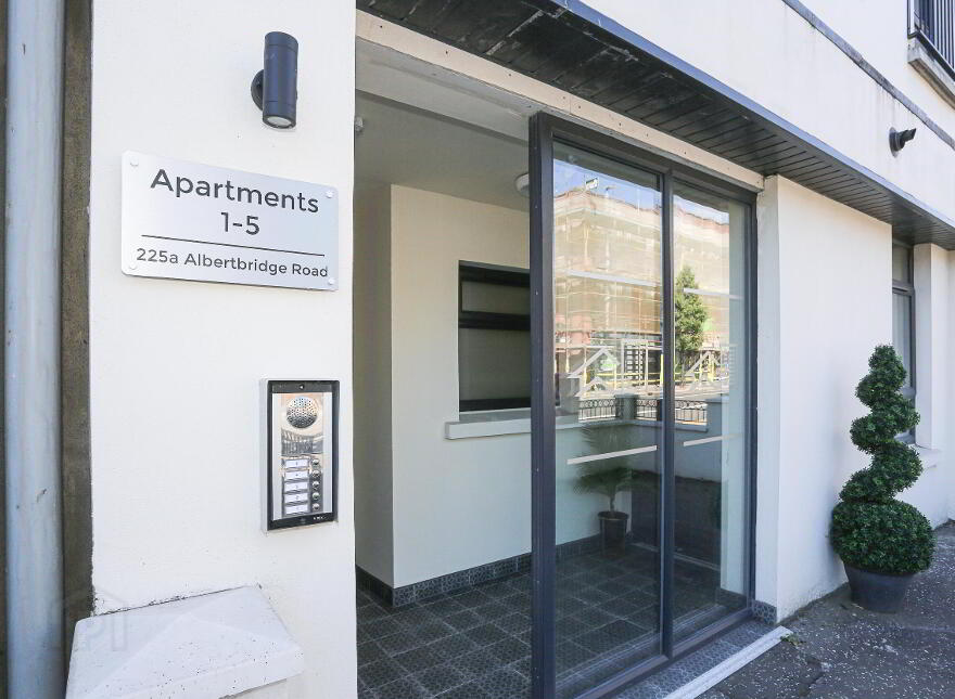 Apt 1, 225a Albertbridge Road, Belfast, BT5 4PX