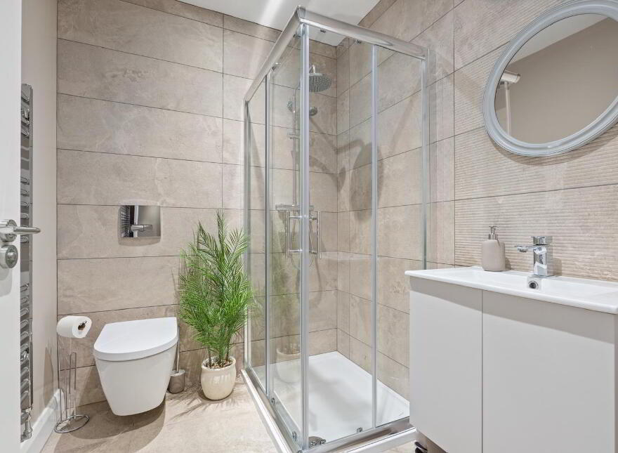 Apt 2, 225a Albertbridge Road, Belfast, BT5 4PX