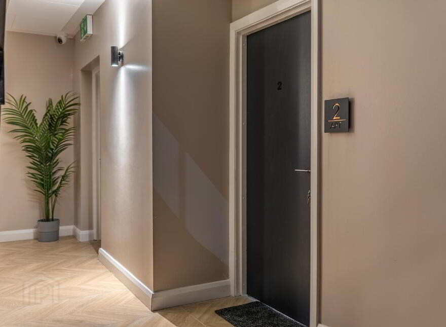 Apt 2, 225a Albertbridge Road, Belfast, BT5 4PX