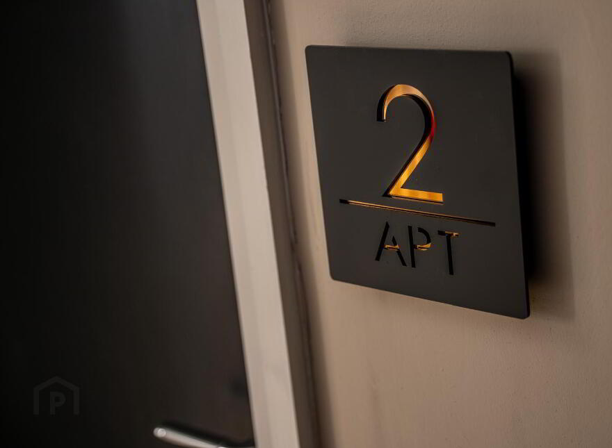 Apt 2, 225a Albertbridge Road, Belfast, BT5 4PX