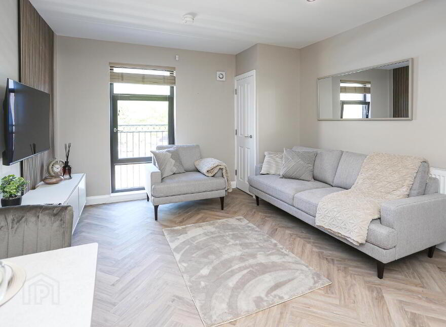 Apt 3, 225a Albertbridge Road, Belfast, BT5 4PX