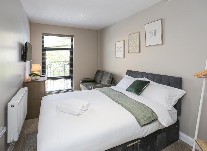 Apt 3, 225a Albertbridge Road, Belfast, BT5 4PX