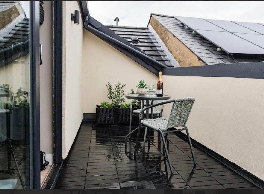 Apt 5, 225a Albertbridge Road, Belfast, BT5 4PX