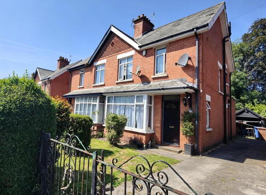 46 Lansdowne Park, Belfast, BT15 4AG photo