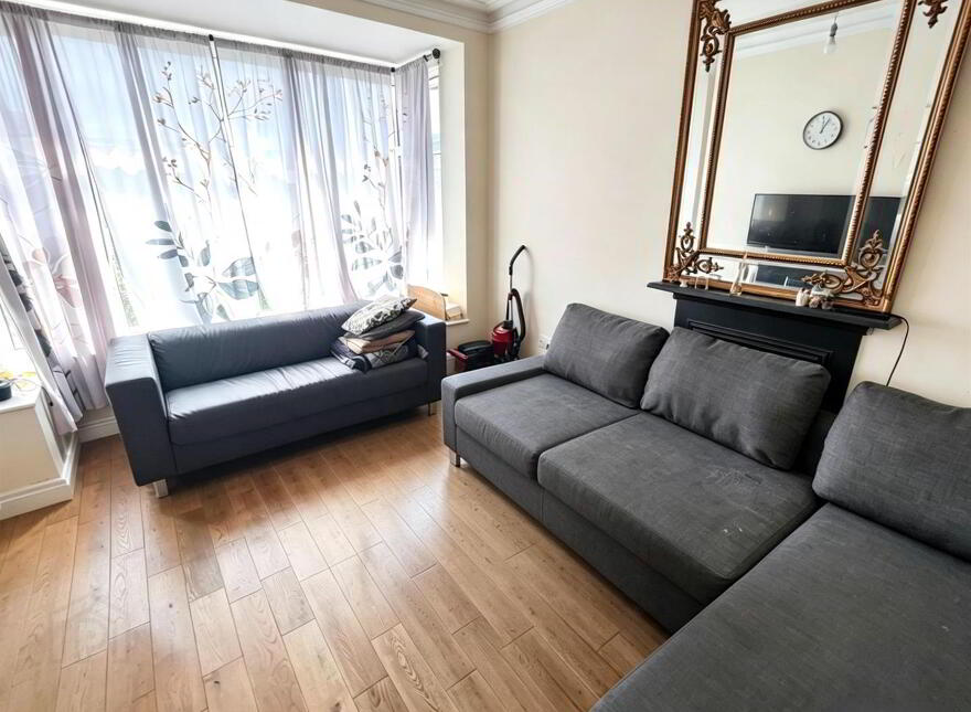 46 Lansdowne Park, Belfast, BT15 4AG