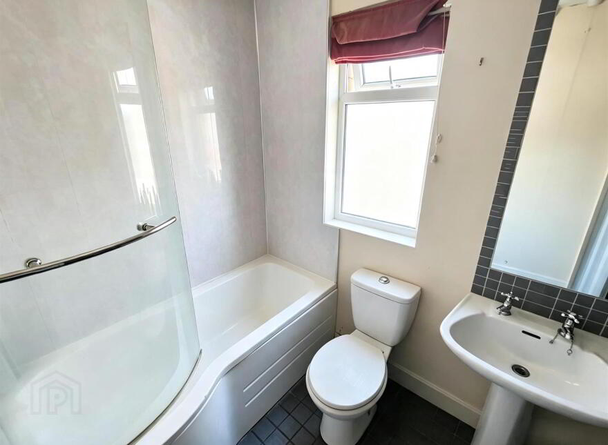 46 Lansdowne Park, Belfast, BT15 4AG