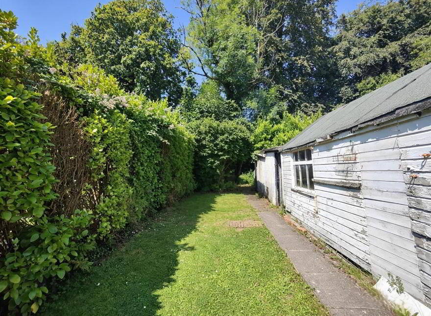 46 Lansdowne Park, Belfast, BT15 4AG