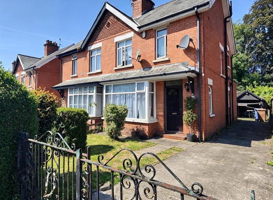 46 Lansdowne Park, Belfast, BT15 4AG