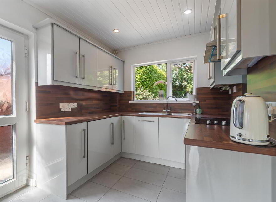 3 Castle Drive, Belfast, BT15 4GD