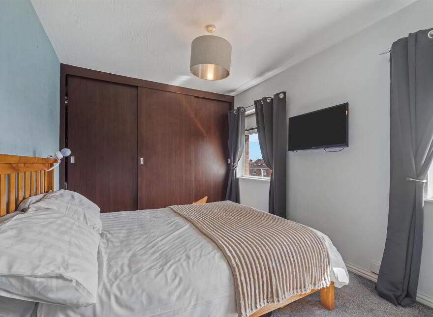 3 Castle Drive, Belfast, BT15 4GD