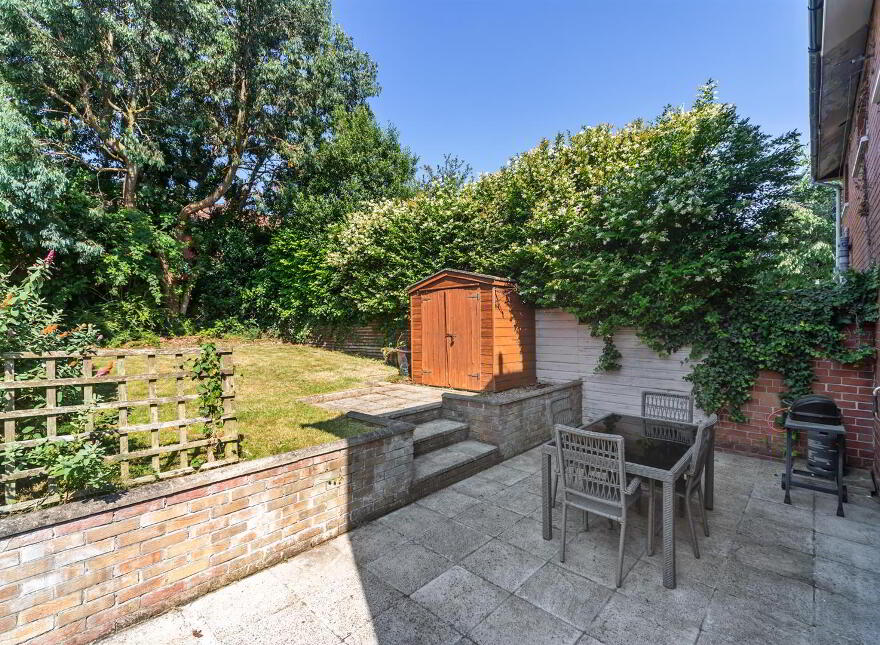 3 Castle Drive, Belfast, BT15 4GD