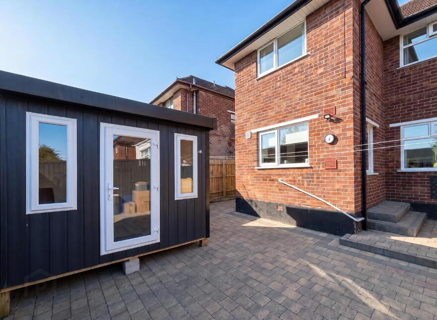 405 Ballysillan Road, Belfast, BT14 6RE