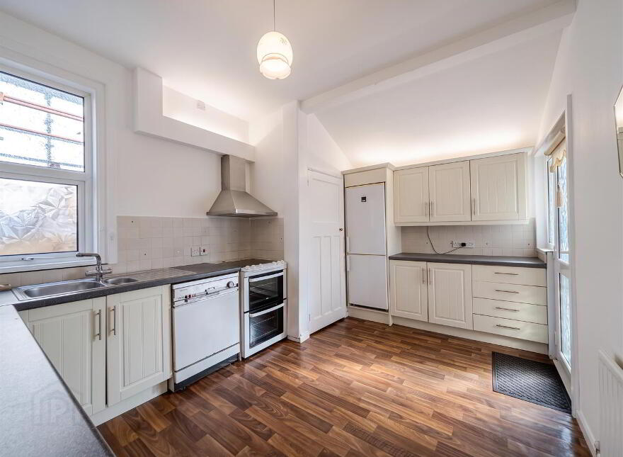 1 Sunningdale Park, Belfast, BT14 6RU