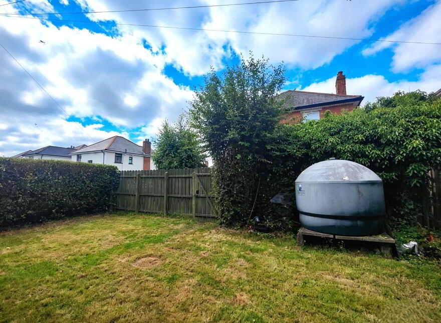 1 Sunningdale Park, Belfast, BT14 6RU