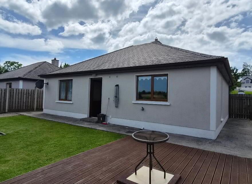 12 Shannon Haven, Dromod, Carrick-On-Shannon, N41P278