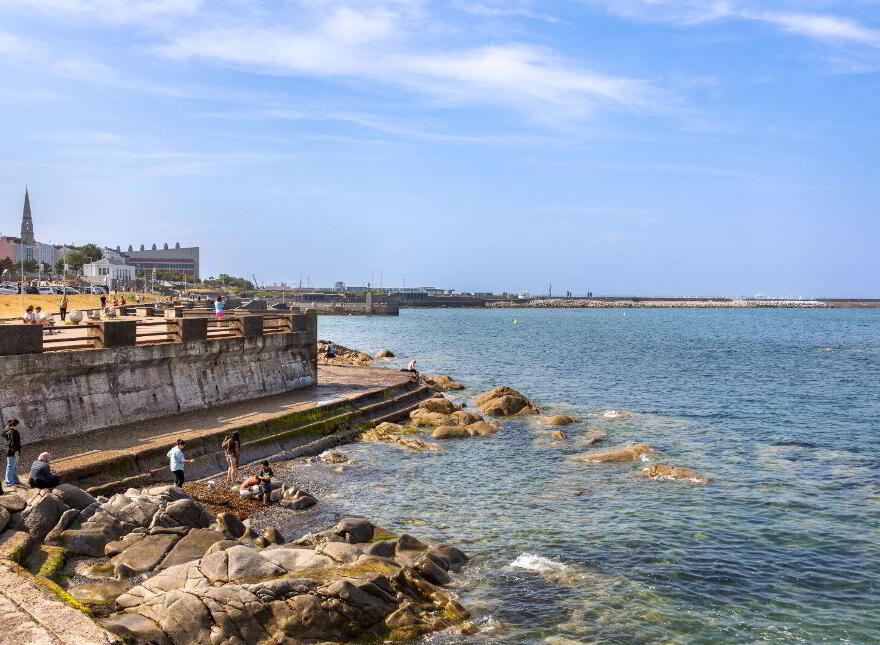 Apartment 7 Sandycove House Newtownsmith, Sandycove, A96RD80