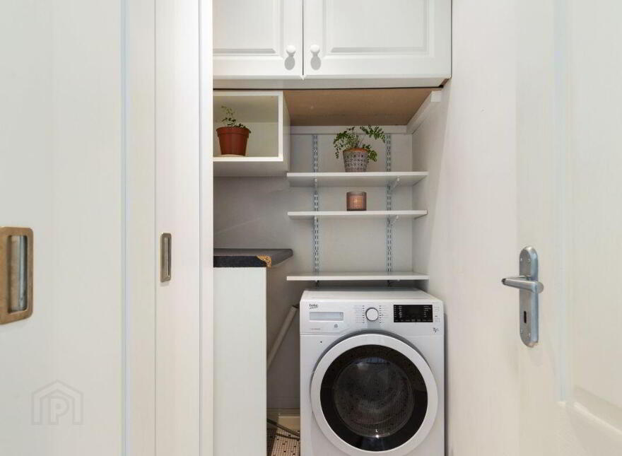 Apartment 7 Sandycove House Newtownsmith, Sandycove, A96RD80