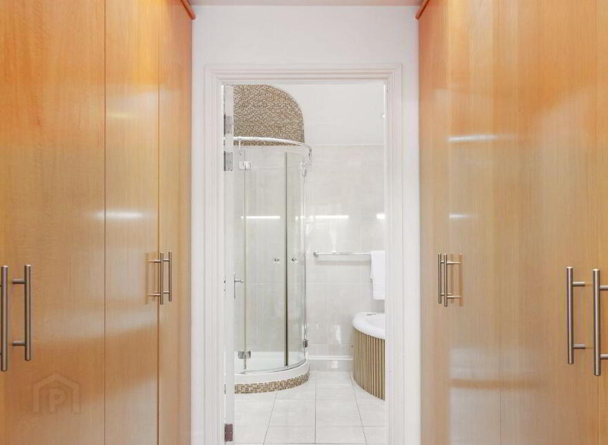 Apartment 7 Sandycove House Newtownsmith, Sandycove, A96RD80