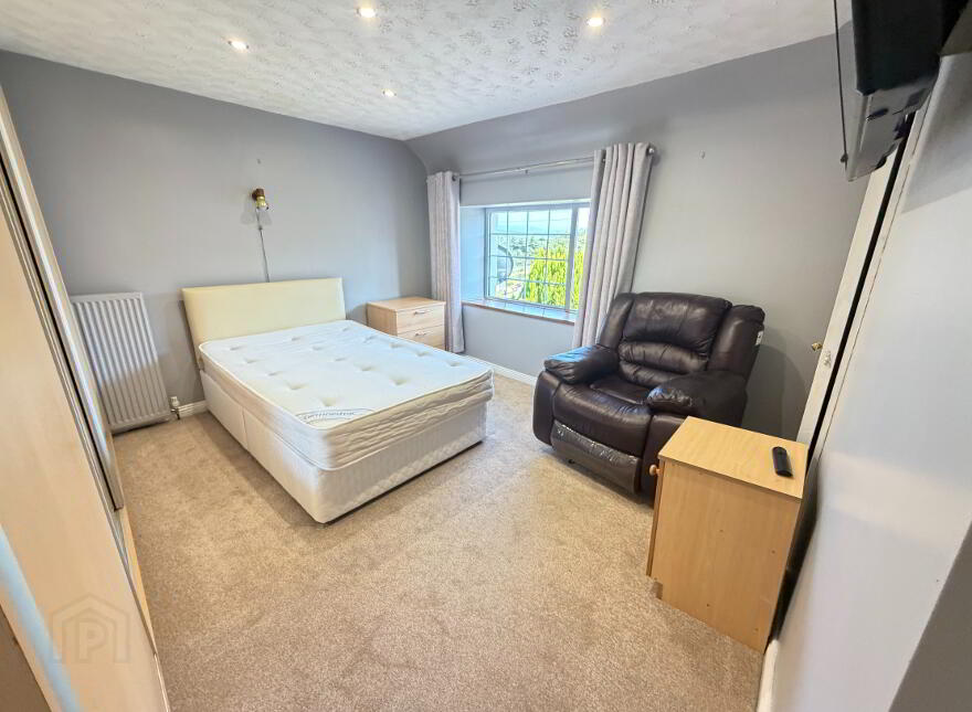 9 Forkhill Road, Newry, BT35 8LZ