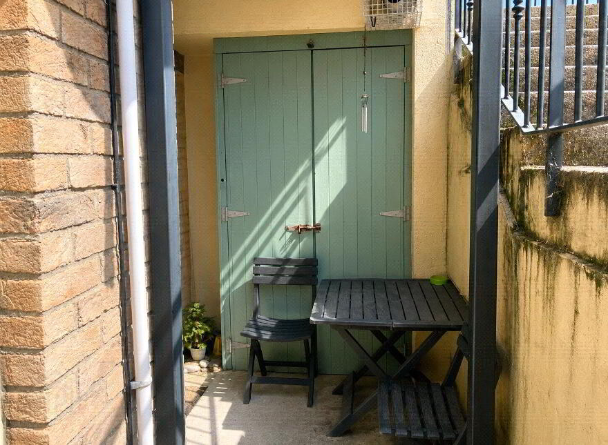 5 The Court, Burkeen, Rathnew, A67N963
