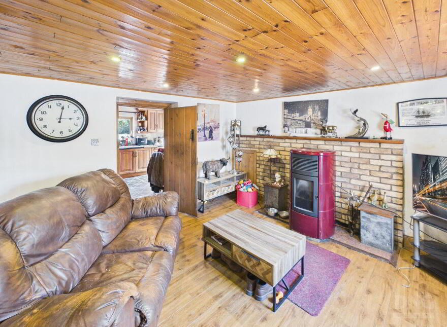 Old School House, Kilclonfert, Kilclonfert, R35V821