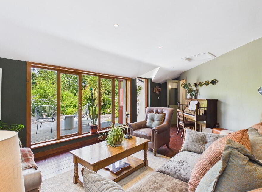 Ballyvellon, Dunhill, X91H342