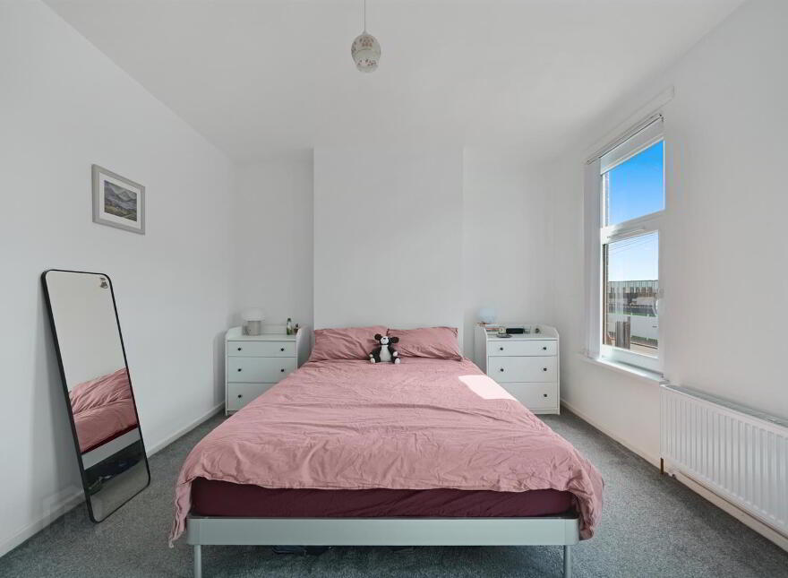 153 Falls Road, Belfast, BT12 6AF