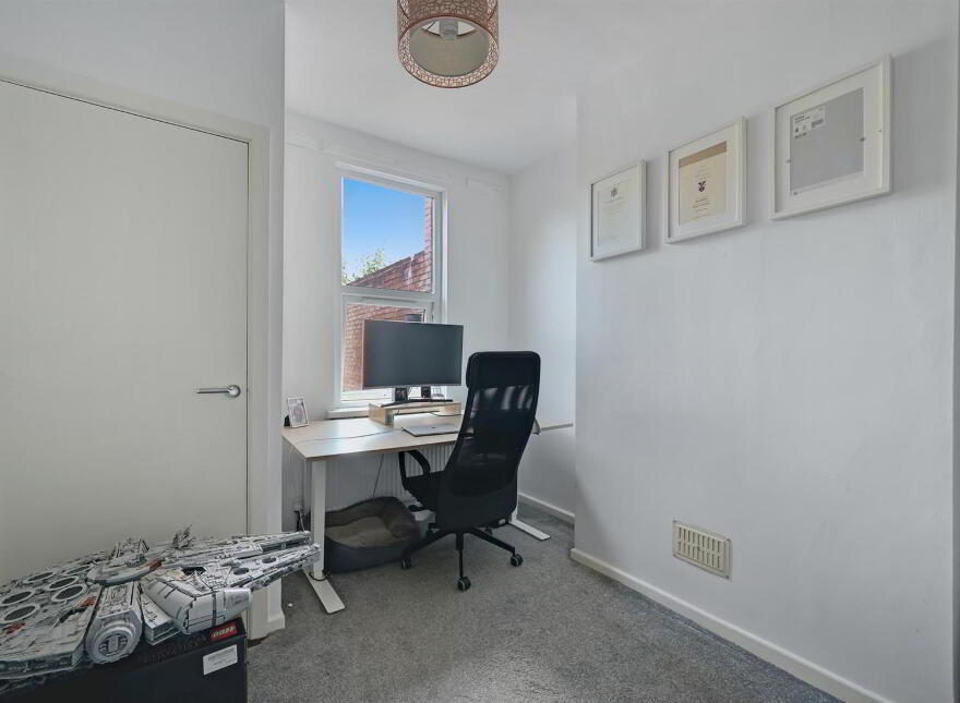 153 Falls Road, Belfast, BT12 6AF