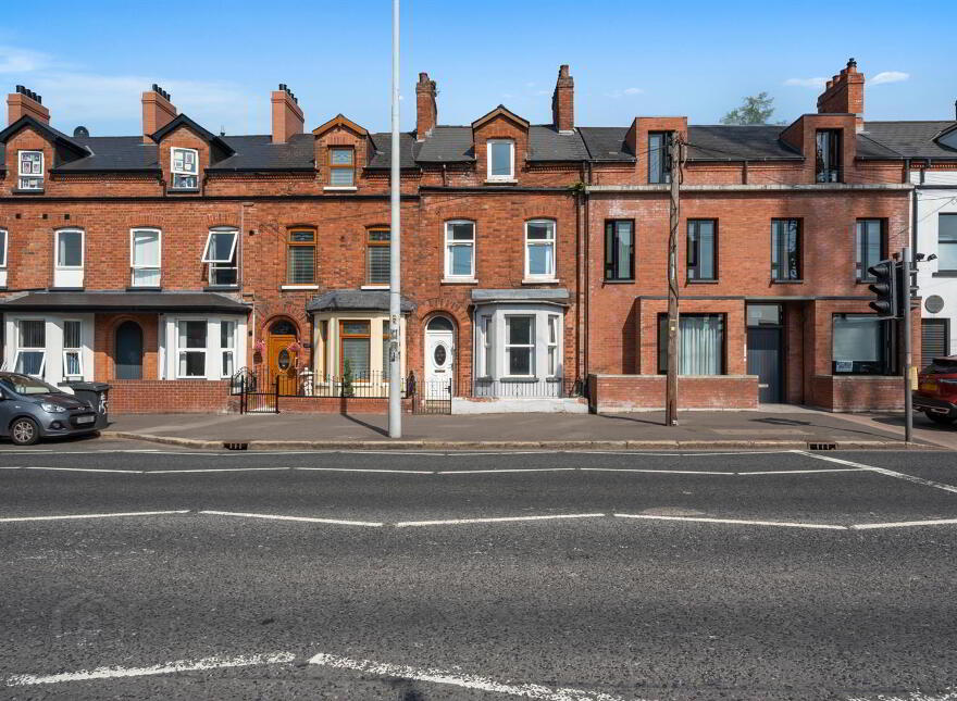 153 Falls Road, Belfast, BT12 6AF