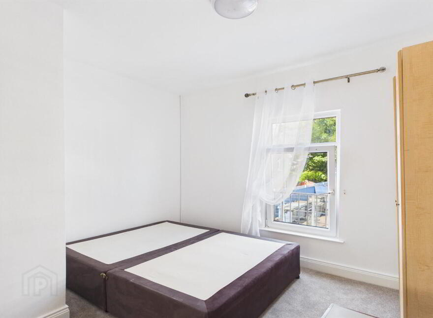 38 Holland Drive, Belfast, BT5 6EH