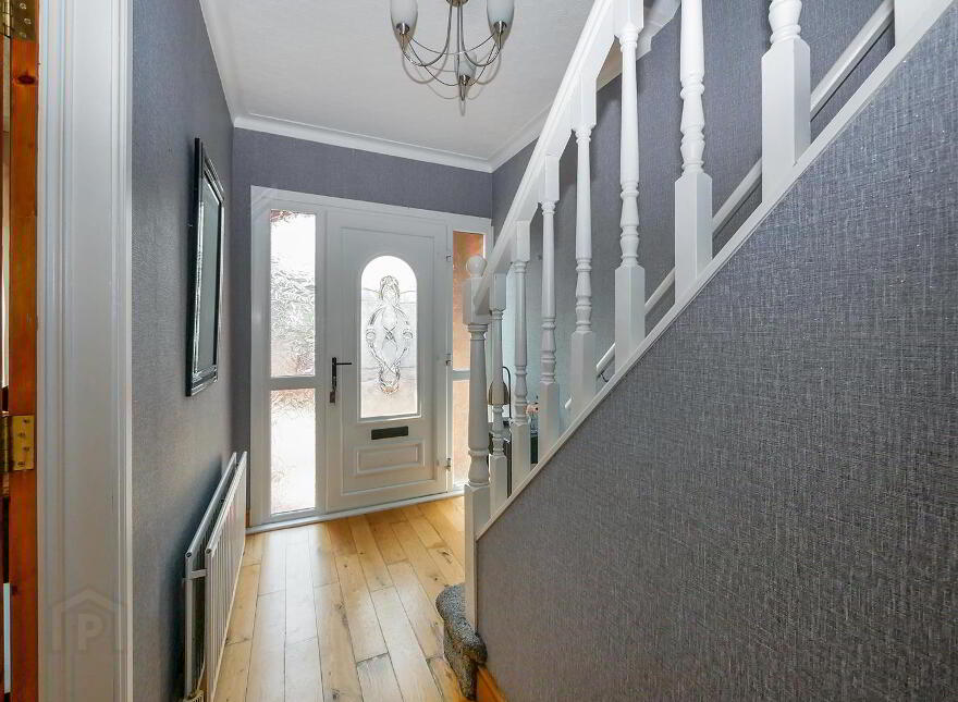 16 Glensharragh Gardens, Upper Knockbreda Road, Belfast, BT6 9PE