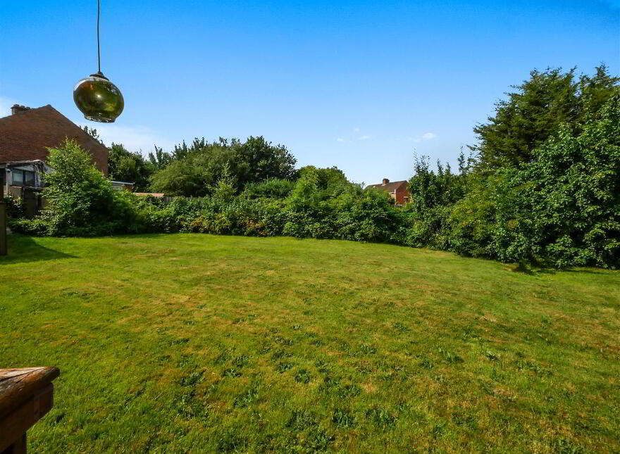 16 Glensharragh Gardens, Upper Knockbreda Road, Belfast, BT6 9PE
