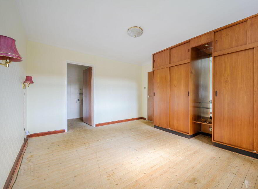 82 Castlehill Road, Belfast, BT4 3GQ