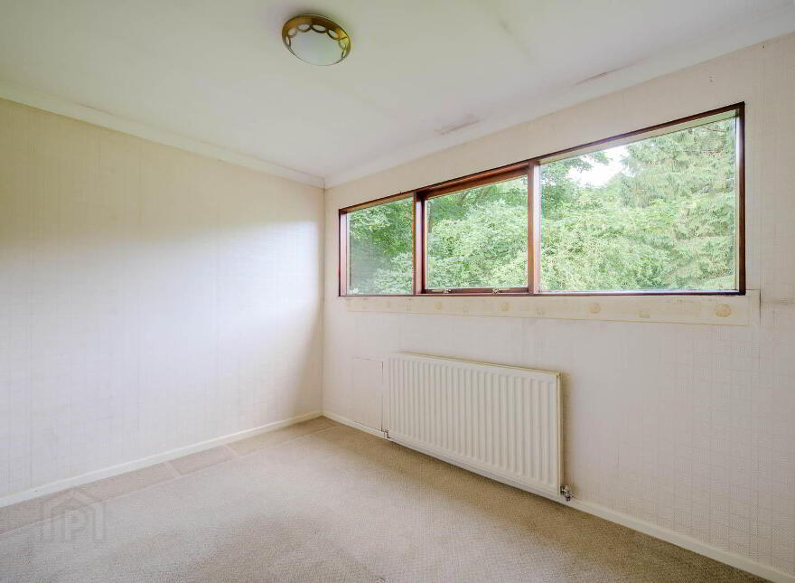 82 Castlehill Road, Belfast, BT4 3GQ