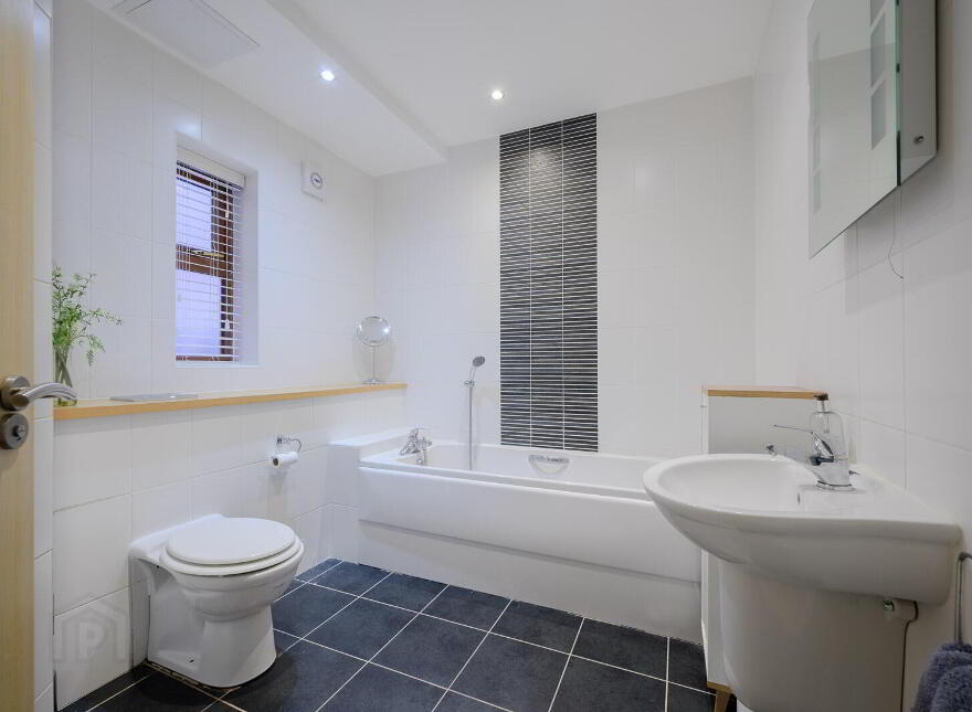 Apt 12a, 313 Belmont Road, Belfast, BT4 2NE