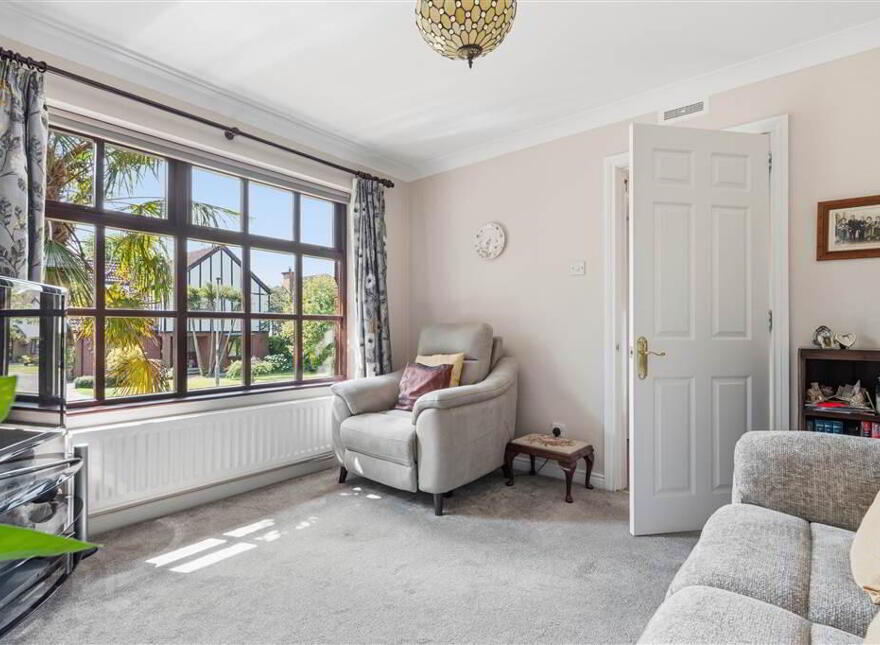 15 Sheepshill, Ballymena, BT42 1QW